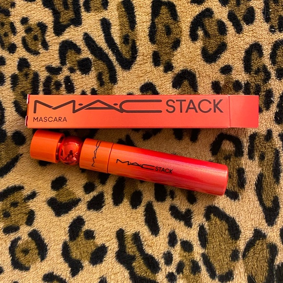 M•A•C NEW YEAR COLLECTION BUNDLE DUO - Picture 15 of 16
